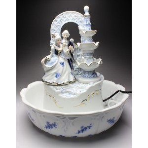 Blue and White Porcelain Indoor Water Fountain Colonial Couple Figurine Japan   192436777790